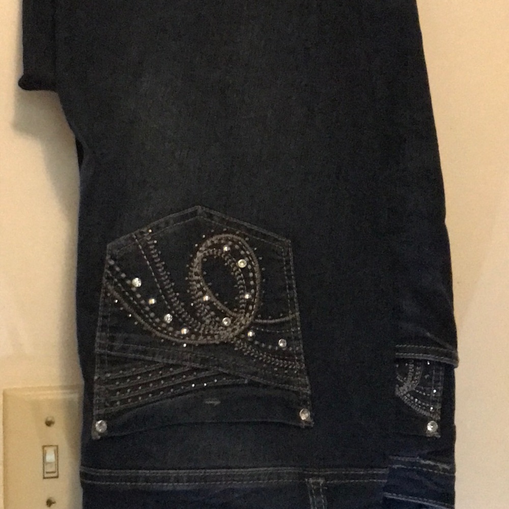 Dark wash skinny jeans